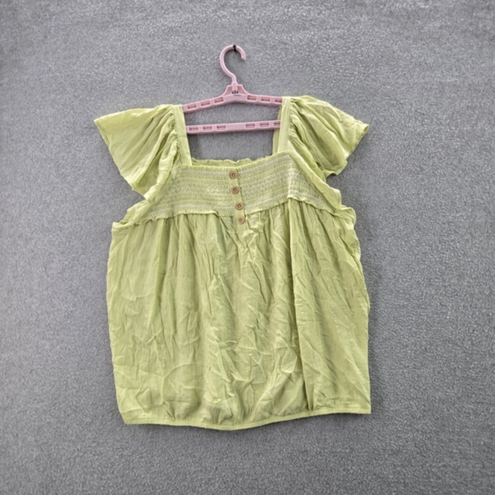 Maurices Women Blouse 1X Light Green Button Smocked Square Neck Front